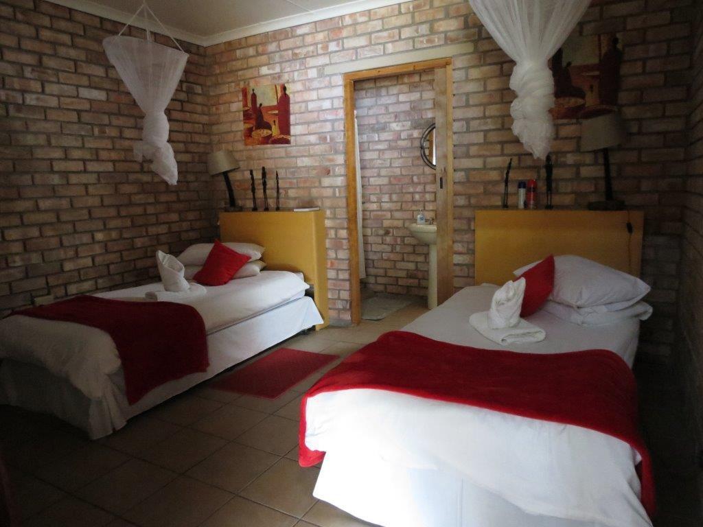 Melissa'S Guest House Kamanjab Esterno foto
